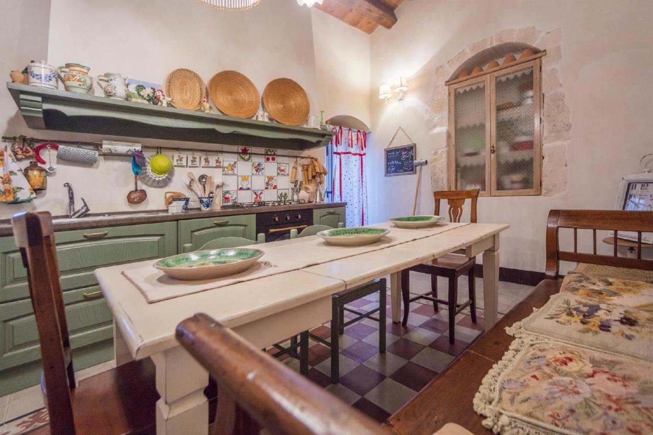 Terre Di Cavalusi Relais Casa de hóspedes Donnafugata Exterior foto