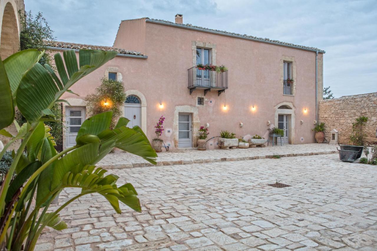 Terre Di Cavalusi Relais Casa de hóspedes Donnafugata Exterior foto