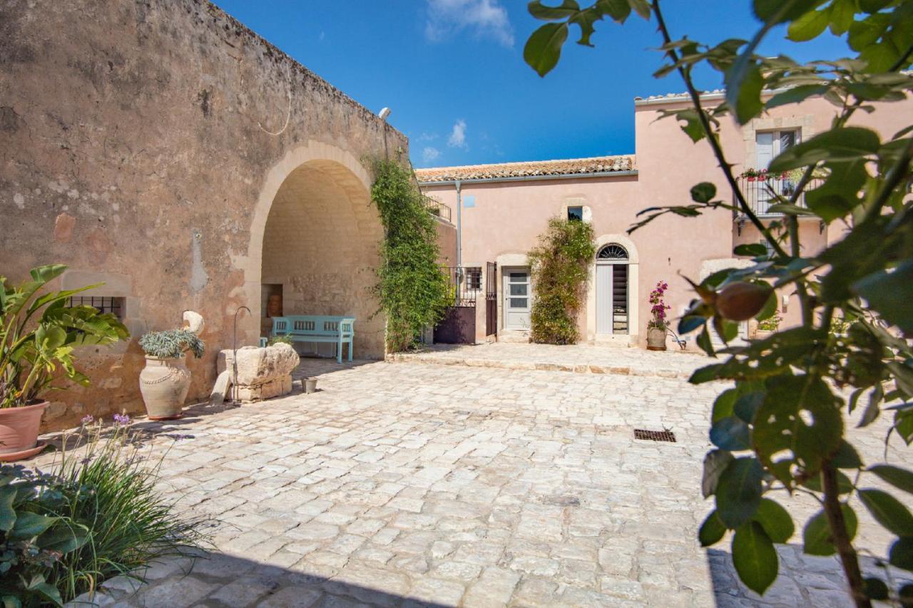 Terre Di Cavalusi Relais Casa de hóspedes Donnafugata Exterior foto